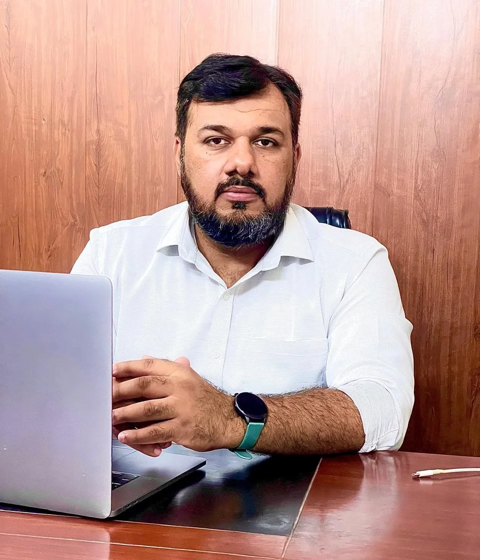 CEO portrait of Mohsin Farid, Innovate-ITT Founder
